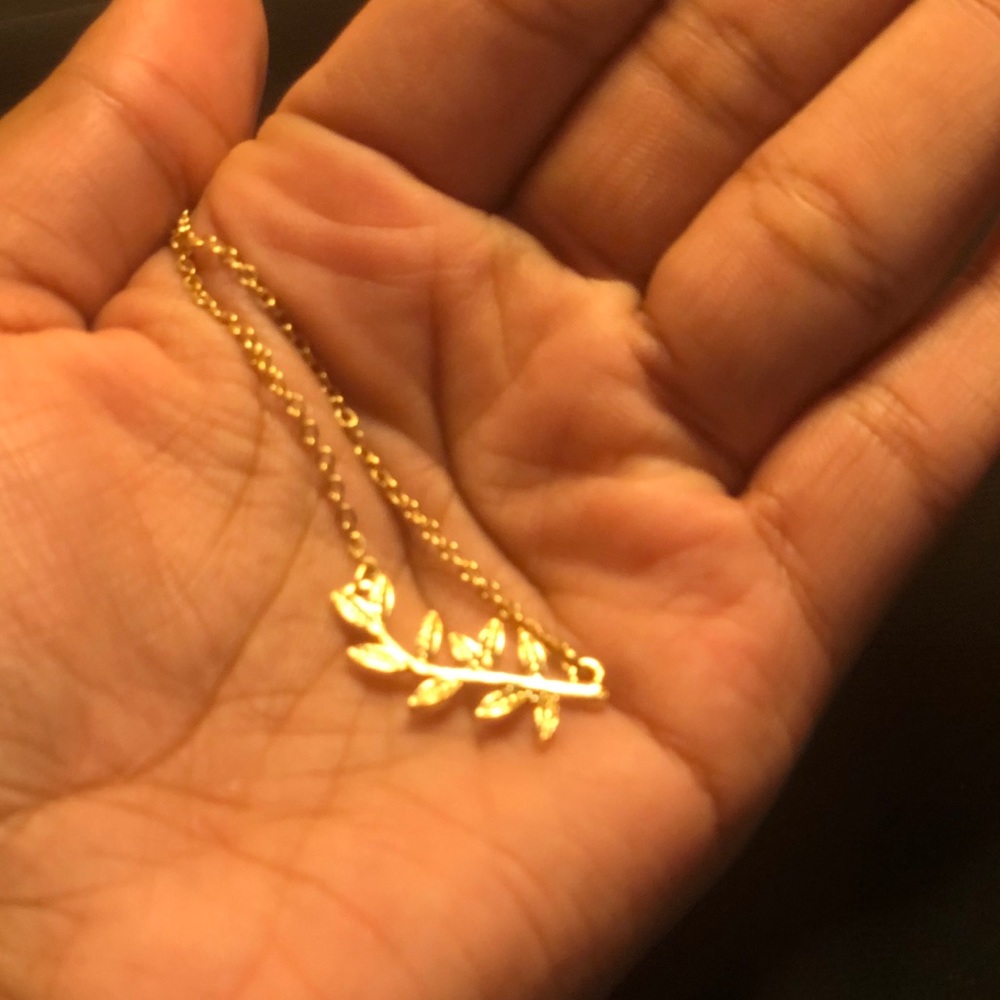 Leaves within me necklace